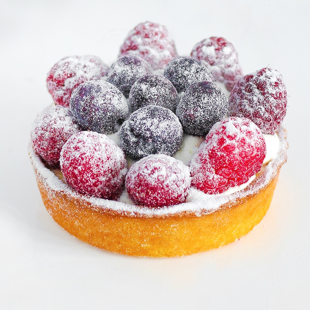 Кремфил со вкусом лесных ягод от кондитерского магазина Фрезье https://fraisier.ru